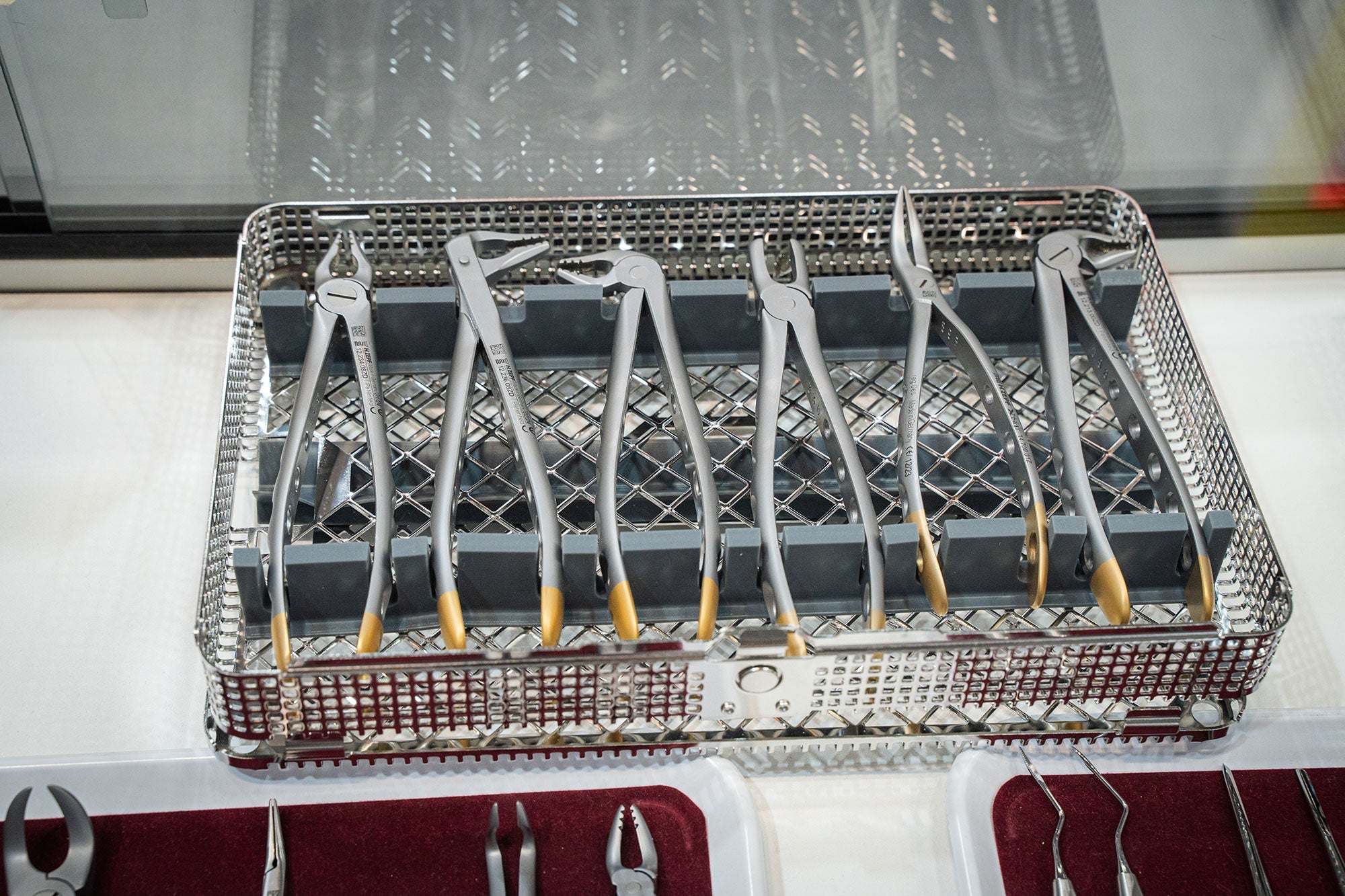 Por qué renovar tu instrumental dental puede impulsar el crecimiento de tu clínica